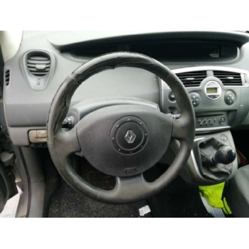 renault grand scenic del año 2005