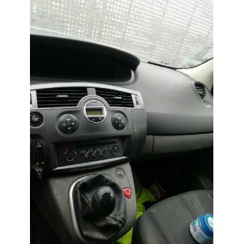 renault grand scenic del año 2005