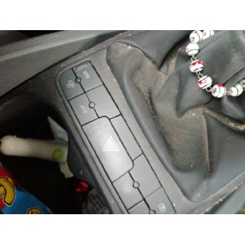 seat ibiza (6j5) del año 2010