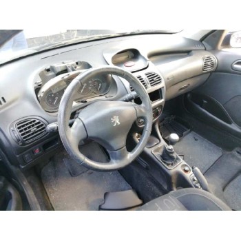 peugeot 206 berlina del año 2002