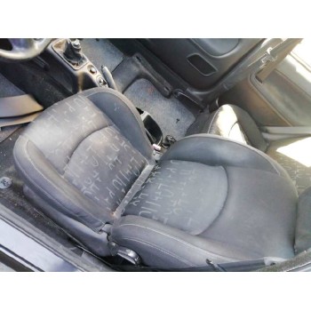 peugeot 206 berlina del año 2002