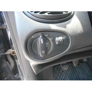 ford focus berlina (cak) del año 1999