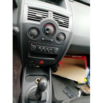 renault megane ii berlina 5p del año 2004