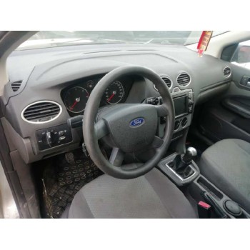 ford focus berlina (cap) del año 2004