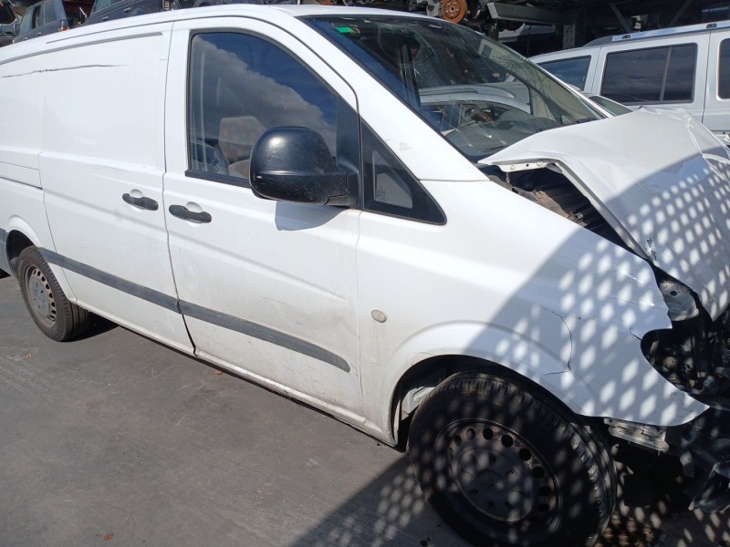 mercedes-benz vito autobús (w639) del año 2006