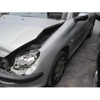 peugeot 206 berlina del año 2004