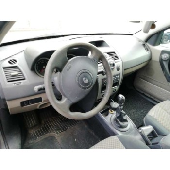 renault megane ii classic berlina del año 2004