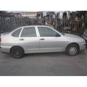 seat cordoba berlina (6k2) del año 2001