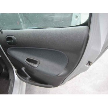 peugeot 206 berlina del año 2004