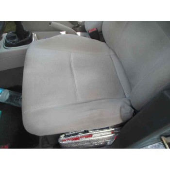 mitsubishi space star (dg0) del año 2004