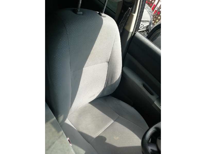 Recambio de asiento delantero izquierdo para toyota prius (nhw20) 1.5 cat referencia OEM IAM   