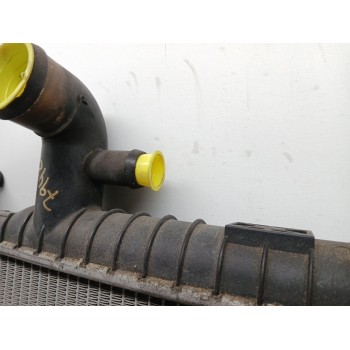 Recambio de radiador agua para land rover discovery iv (l319) 3.0 td 4x4 referencia OEM IAM AH328005BA  