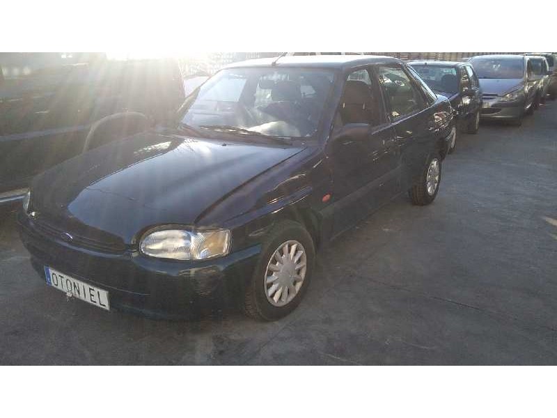 ford escort berlina/turnier del año 1996