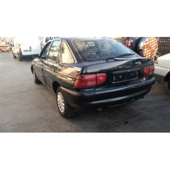 ford escort berlina/turnier del año 1996