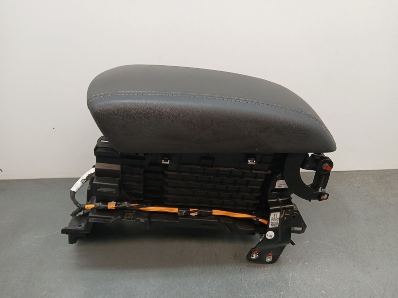 Recambio de apoyabrazos central para ford s-max titanium referencia OEM IAM em2br045c74  