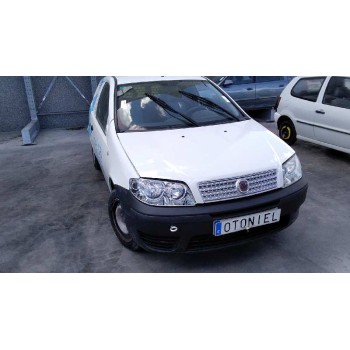 fiat punto berlina (188) del año 2011