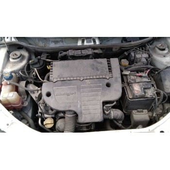 fiat punto berlina (188) del año 2011