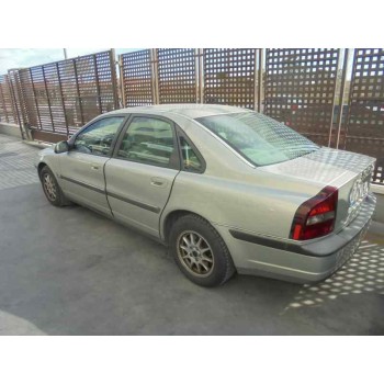 volvo s80 berlina del año 2000