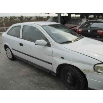 opel astra g berlina del año 2001