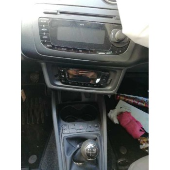 seat ibiza (6j5) del año 2008