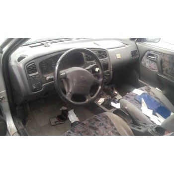 nissan primera berlina (p11) del año 1999