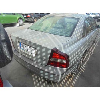 volvo s80 berlina del año 2000