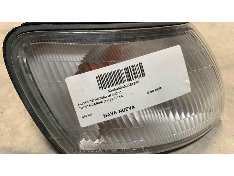 Recambio de piloto delantero derecho para toyota carina (t17) e 1.6 lxi referencia OEM IAM  BLANCO 
