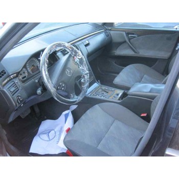 mercedes-benz clase e (w210) berlina diesel del año 2000