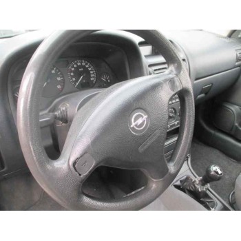 opel astra g berlina del año 2001