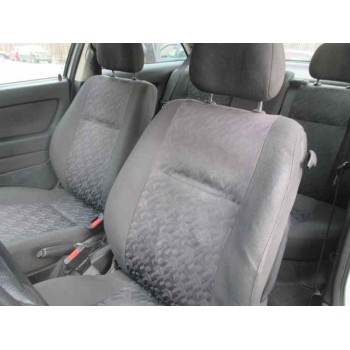 opel astra g berlina del año 2001