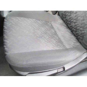 opel astra g berlina del año 2001