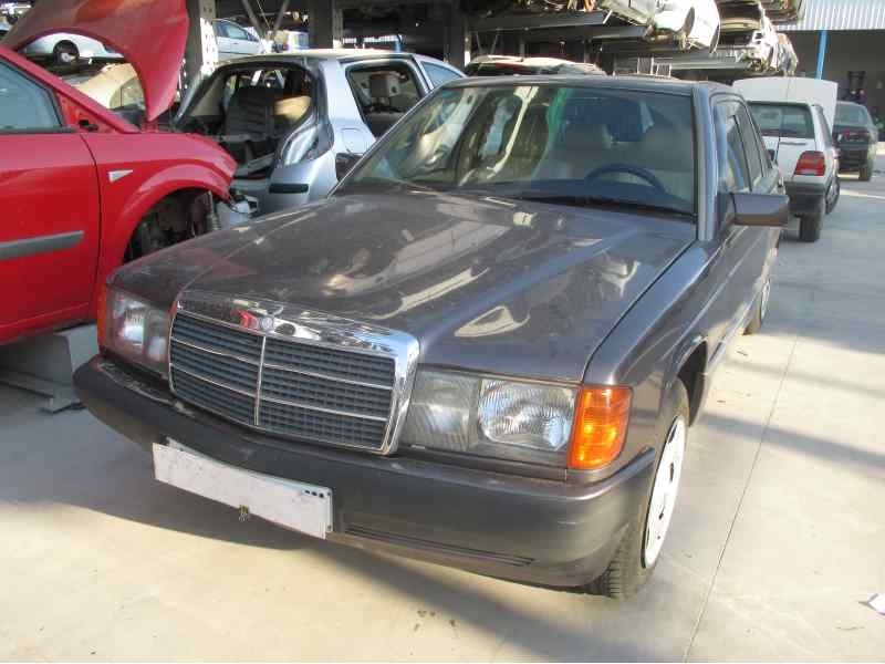 mercedes-benz clase c (w201) berlina del año 1992