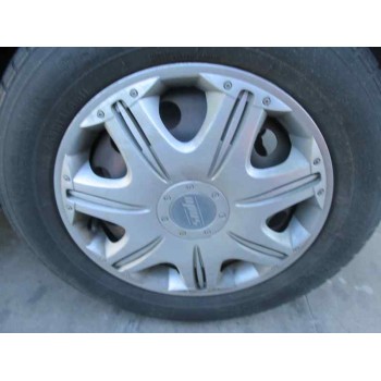 ford focus berlina (cak) del año 2000