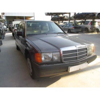 mercedes-benz clase c (w201) berlina del año 1992