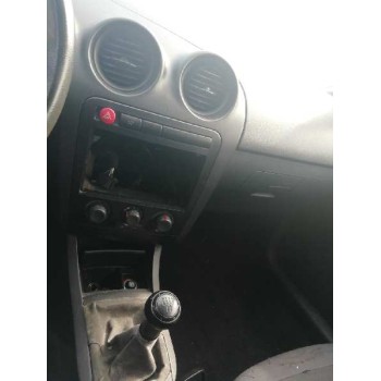 seat ibiza (6l1) del año 2004