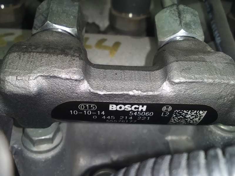 Recambio de rampa inyectora para opel insignia sports tourer 2.0 cdti cat referencia OEM IAM 0445214221  