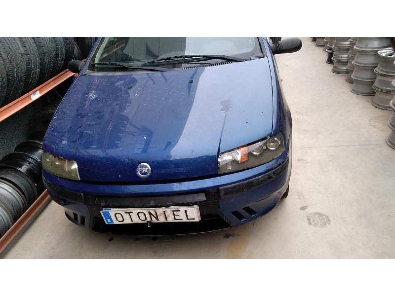 FIAT PUNTO BERLINA (188)