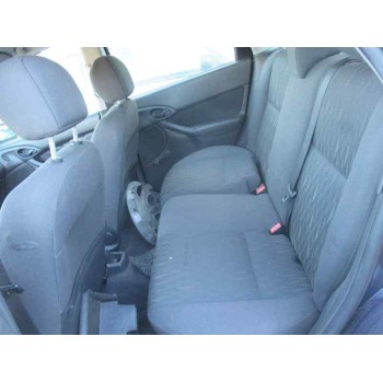 ford focus berlina (cak) del año 2000