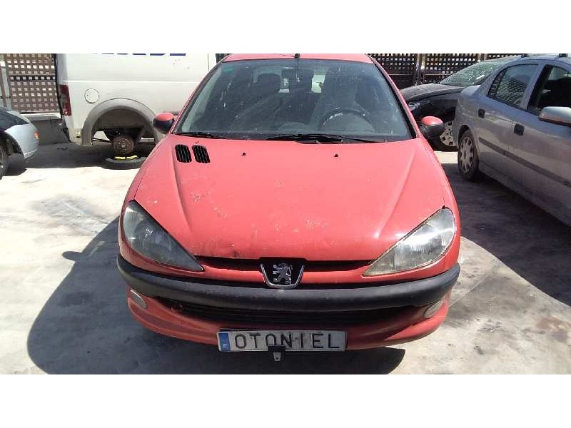 peugeot 206 berlina del año 2001