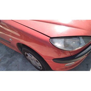 peugeot 206 berlina del año 2001