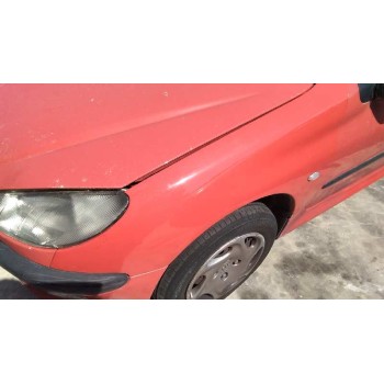 peugeot 206 berlina del año 2001