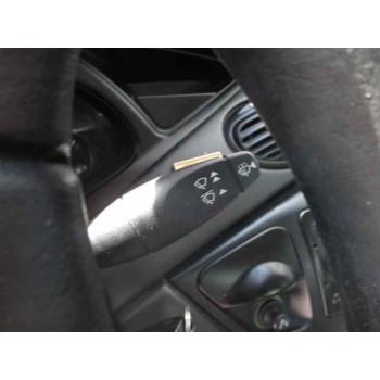 ford focus berlina (cak) del año 2001