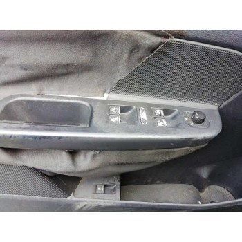 volkswagen golf v berlina (1k1) del año 2004