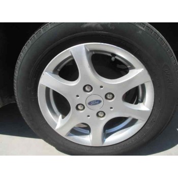 ford focus berlina (cak) del año 2001