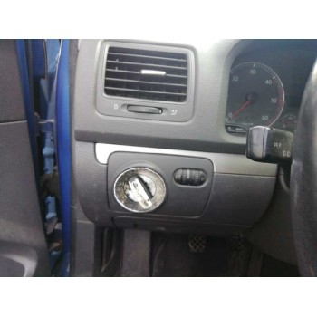 volkswagen golf v berlina (1k1) del año 2004