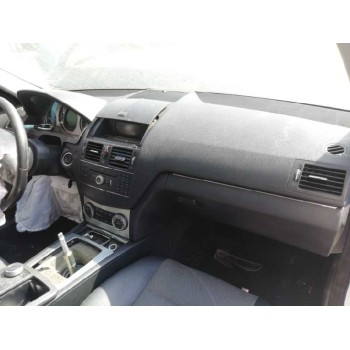 mercedes-benz clase c (w204) berlina del año 2008