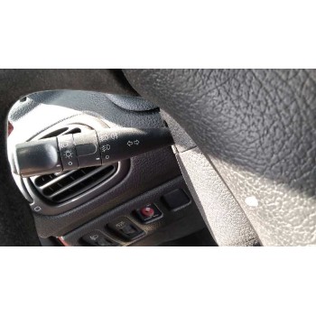 peugeot 206 berlina del año 2001