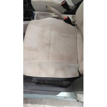 mitsubishi space star (dg0) del año 2002