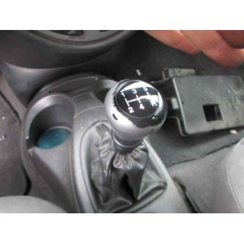 ford focus berlina (cak) del año 2001