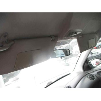 ford focus berlina (cak) del año 2001